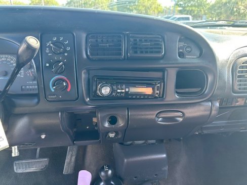 Used 2001 Dodge Ram 2500 Truck 4x4 Quad Cab image 11