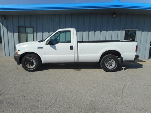 Used 2002 Ford F250 XL image 1