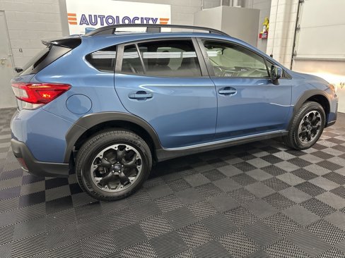 Used 2023 Subaru Crosstrek 2.0i Premium image 11
