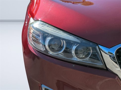 Used 2017 Kia Sorento EX image 9