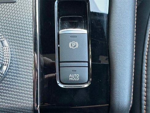 Used 2022 Mitsubishi Outlander SEL image 25