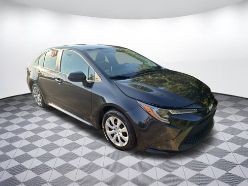 Used 2021 Toyota Corolla LE image 5