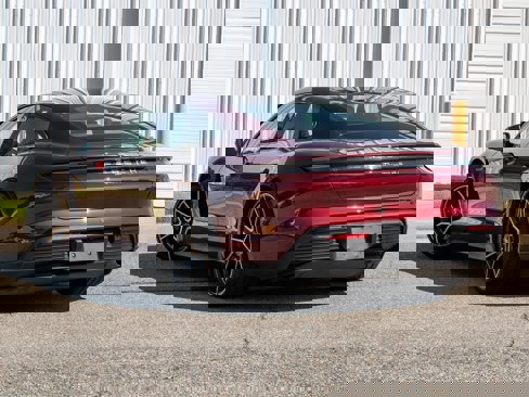 Certified 2022 Porsche Taycan 4S image 3