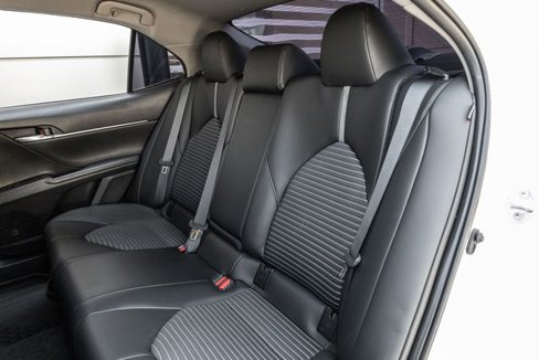 Used 2023 Toyota Camry SE image 12