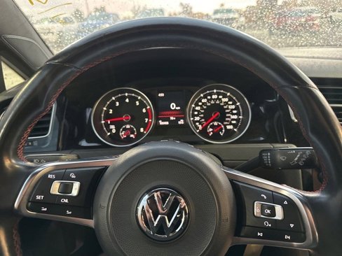 Used 2018 Volkswagen GTI S image 13