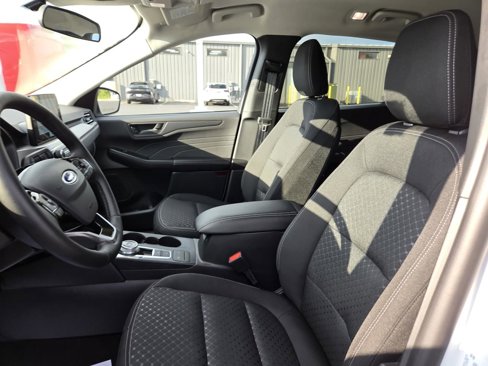New 2025 Ford Escape Active image 13