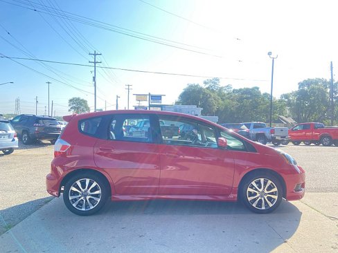 Used 2013 Honda Fit Sport image 4