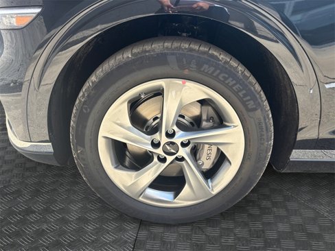 New 2026 Genesis GV70 2.5T Select image 9
