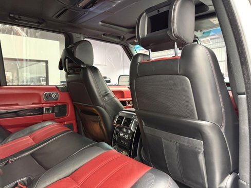 Used 2012 Land Rover Range Rover Autobiography image 24