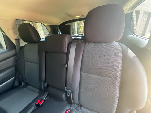 Used 2018 Nissan Pathfinder SV w/ SV Tech Package image 44
