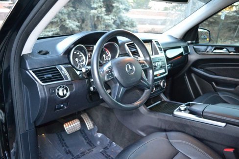 Used 2015 Mercedes-Benz ML 400 4MATIC w/ Accessory Chrome Package image 18