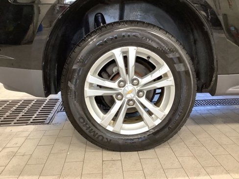 Used 2017 Chevrolet Equinox LS image 16