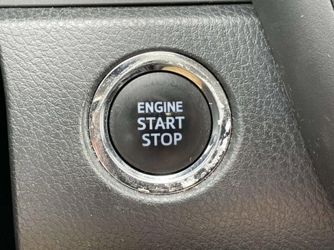 Used 2023 Toyota Camry SE image 24