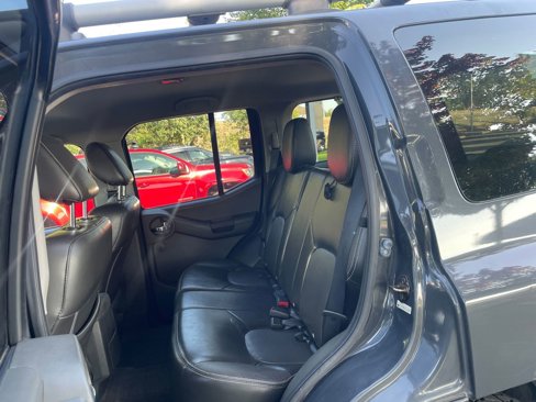 Used 2015 Nissan Xterra PRO-4X w/ Pro-4x Leather Package image 11