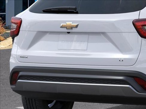New 2025 Chevrolet Trax LT image 14