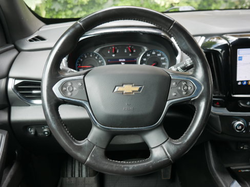 Used 2022 Chevrolet Traverse LT w/ LT Premium Package image 7