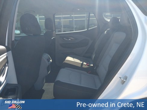 Used 2023 GMC Terrain SLE w/ Driver Convenience Package image 12
