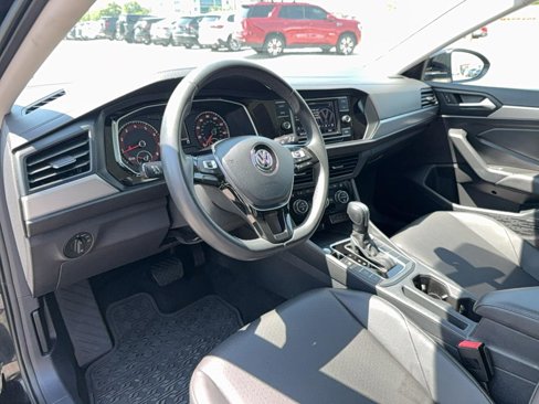 Used 2020 Volkswagen Jetta SE image 14