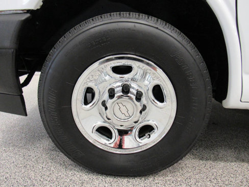 Used 2019 Chevrolet Express 3500 w/ Driver Convenience Package image 10