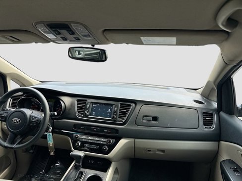 Used 2020 Kia Sedona LX image 22