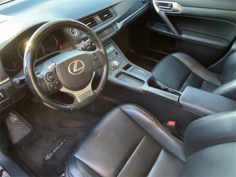 Used 2016 Lexus CT 200h image 7