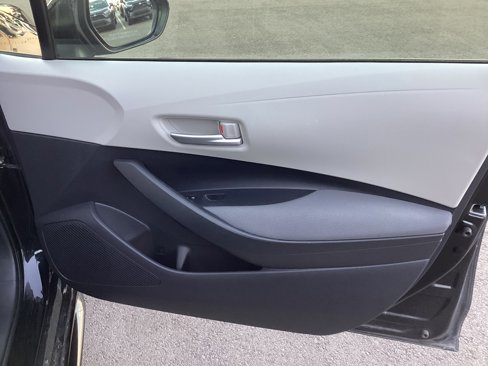 Certified 2021 Toyota Corolla LE image 17