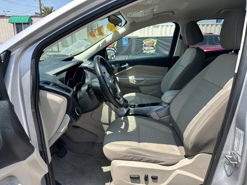 Used 2015 Ford Escape SE image 17