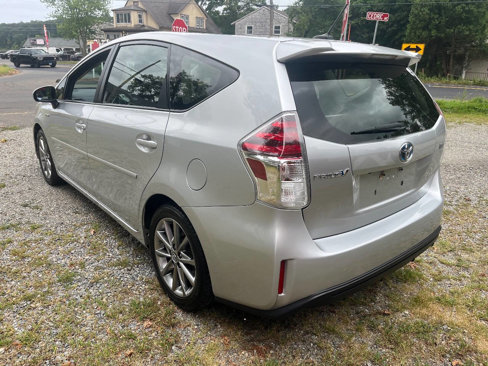 Used 2016 Toyota Prius V Five image 4