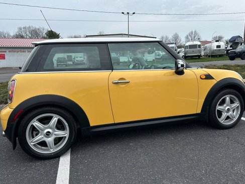 Used 2009 MINI Cooper Hardtop image 4