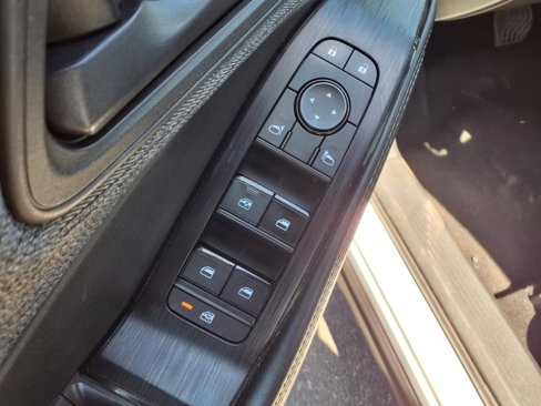 Used 2021 Nissan Rogue S image 19