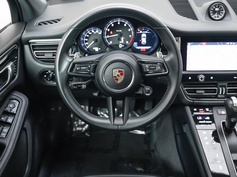 Certified 2024 Porsche Macan w/ Premium Plus Package image 16