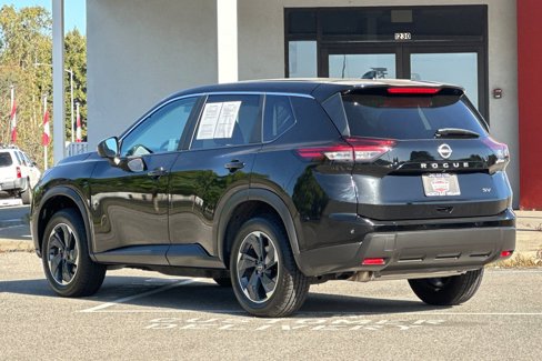 Used 2024 Nissan Rogue SV image 6