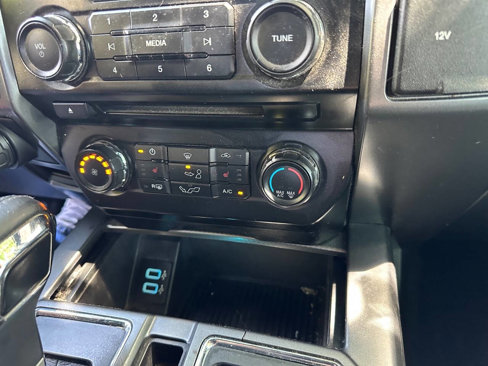 Used 2017 Ford F150 XLT w/ Equipment Group 302A Luxury image 19