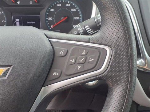 Used 2022 Chevrolet Equinox LS image 17