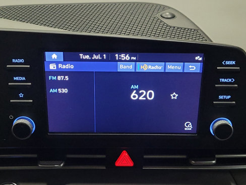 Used 2023 Hyundai Elantra SEL image 25