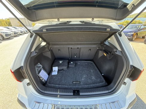 Certified 2022 Volkswagen Taos SE image 22