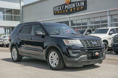 Used 2016 Ford Explorer FWD image 3