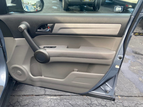 Used 2011 Honda CR-V SE image 30