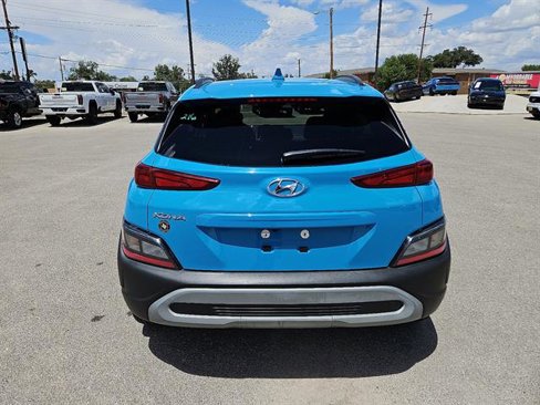Used 2023 Hyundai Kona SEL w/ Convenience Package image 4
