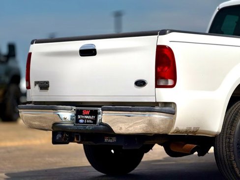 Used 1999 Ford F250 Lariat image 12