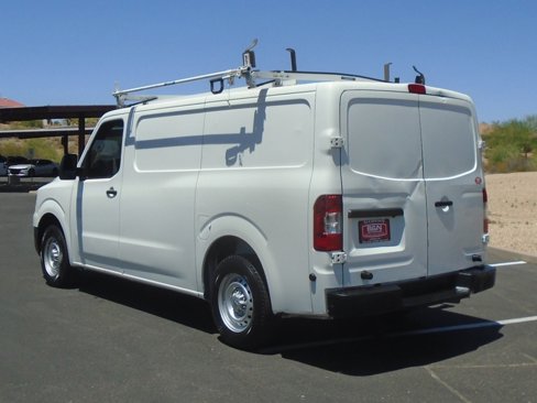 Used 2018 Nissan NV 2500 S image 3