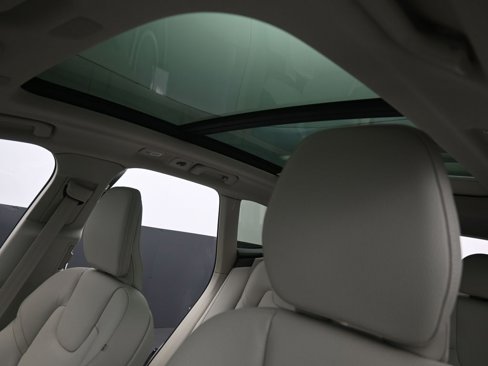 New 2025 Volvo XC60 B5 Core image 28