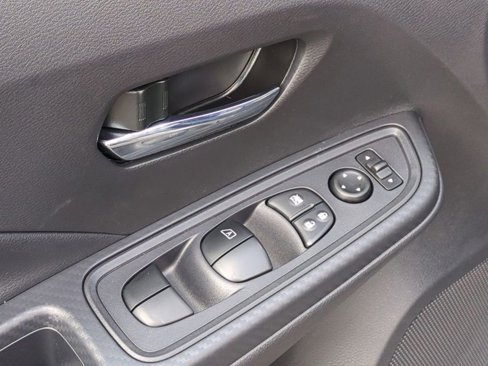 New 2025 Nissan Versa SV image 11