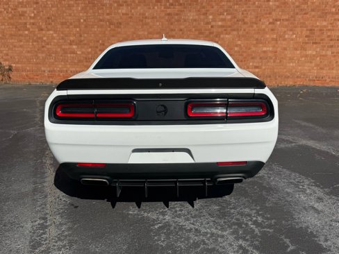 Used 2017 Dodge Challenger R/T Scat Pack image 10
