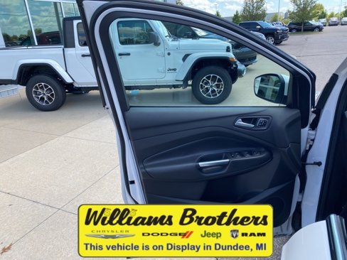 Used 2017 Ford Escape Titanium w/ Equipment Group 301A image 11
