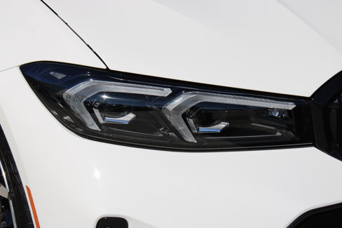 Used 2025 BMW 330i Sedan w/ M Sport Package image 10