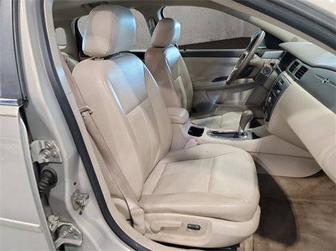 Used 2008 Chevrolet Impala LT w/ Luxury Edition Package image 35
