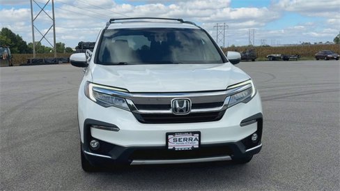 Used 2019 Honda Pilot Touring image 3