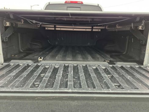 Used 2015 Nissan Frontier SV w/ SV Value Truck Package image 6