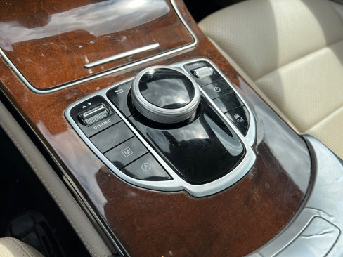 Used 2018 Mercedes-Benz GLC 300 image 34